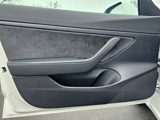 Used 2021 Tesla Model 3 Standard Range Plus image 21