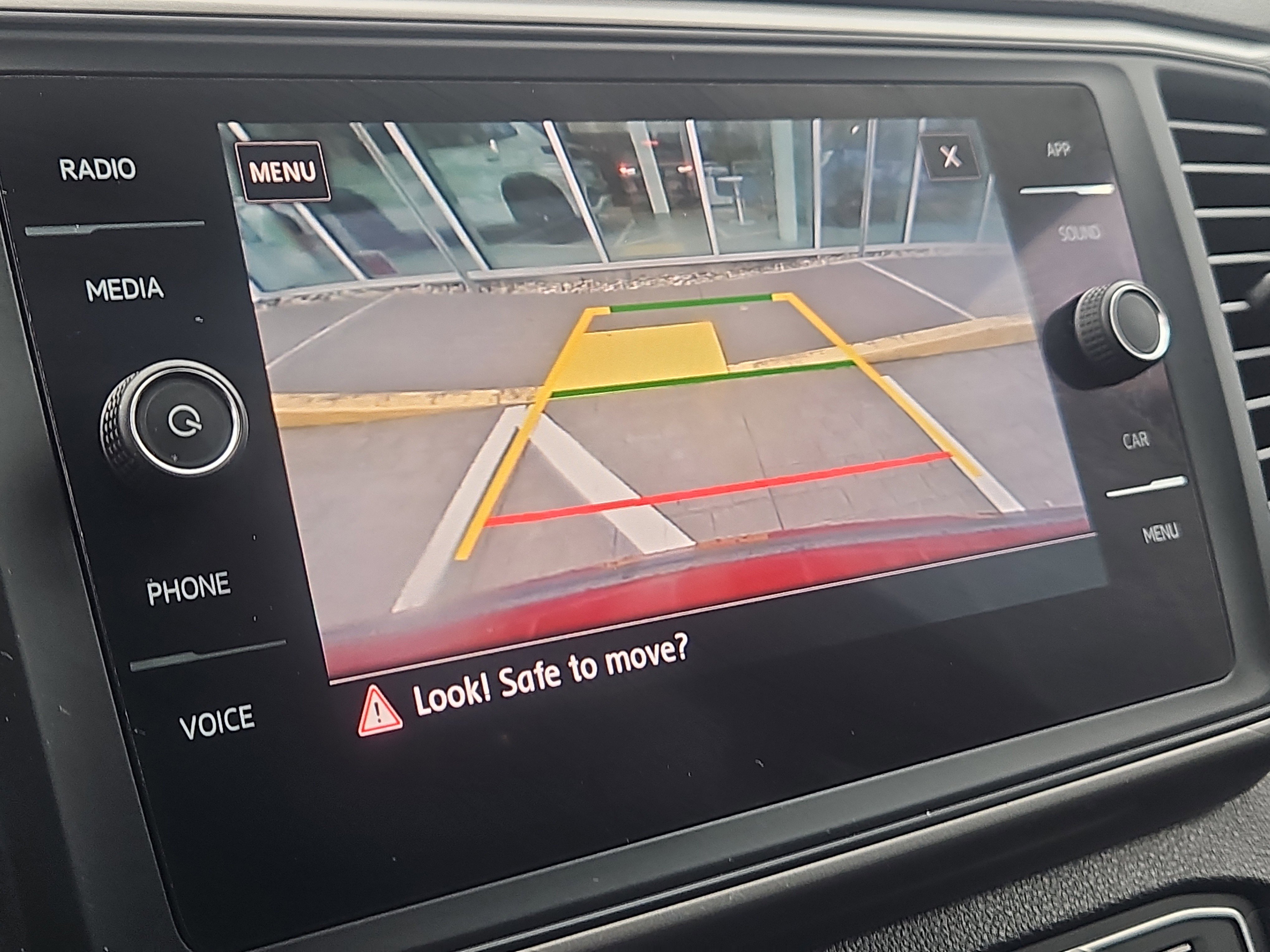 Certified 2020 Volkswagen Atlas Cross Sport SE w/ Panoramic Sunroof Package image 10