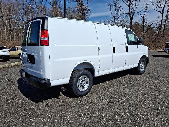 New 2026 Chevrolet Express 2500 RWD image 4