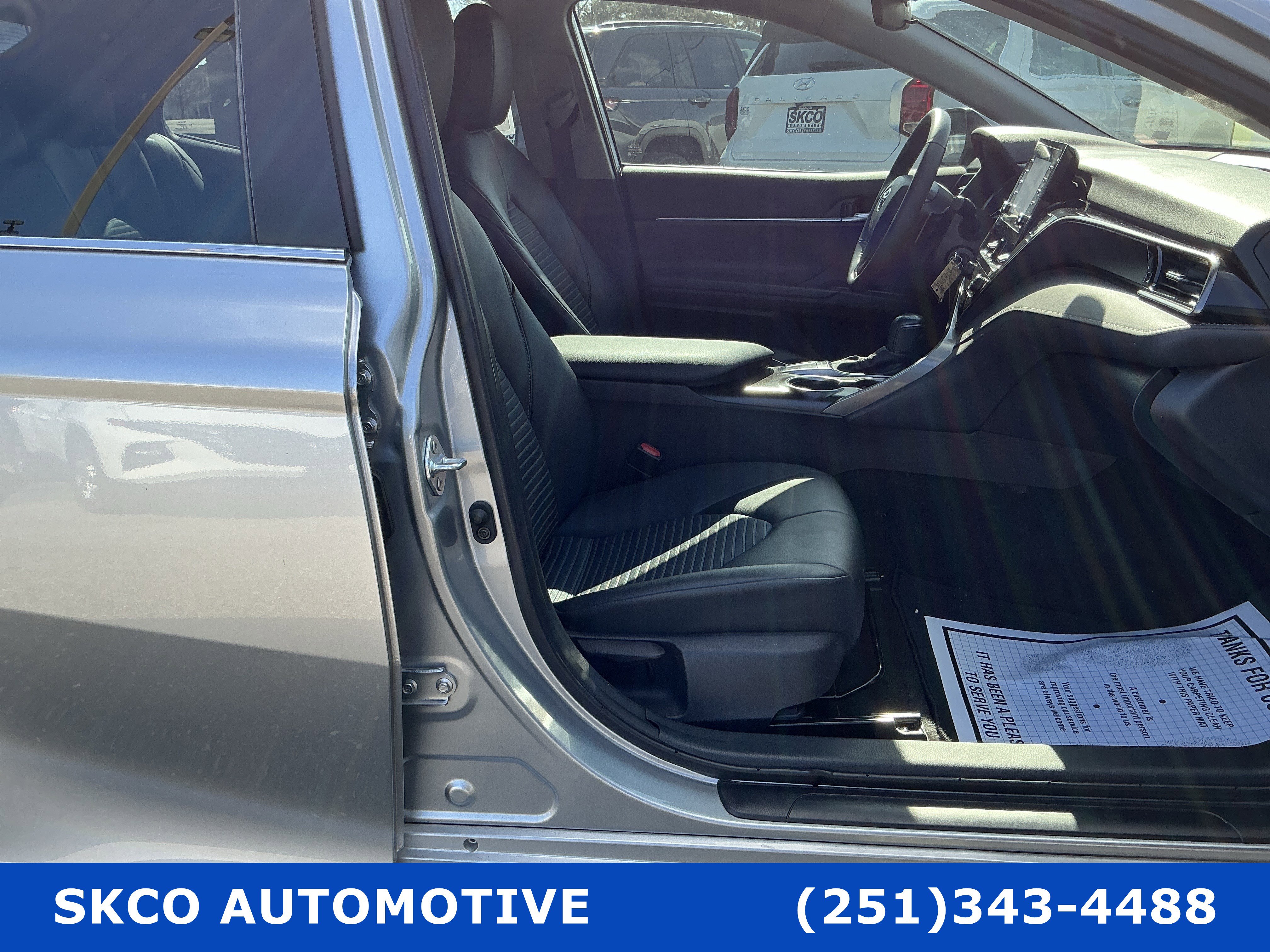 Used 2024 Toyota Camry SE image 13