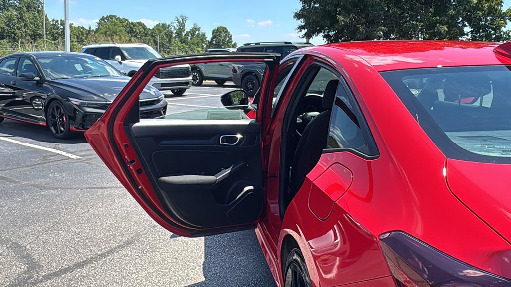 Used 2025 Honda Civic Sport image 24