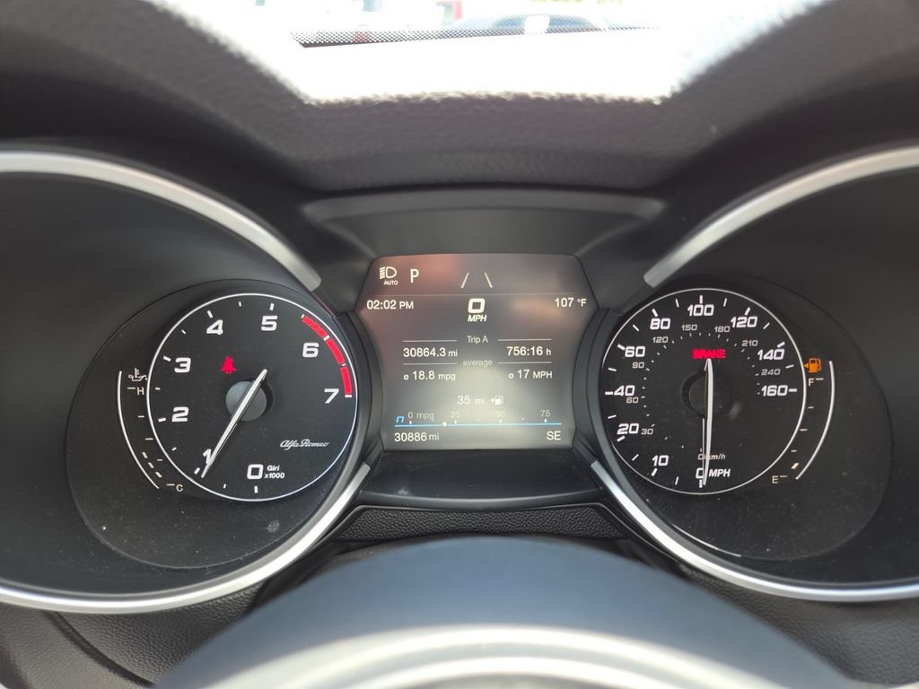 Used 2022 Alfa Romeo Stelvio Ti AWD/4WD image 36