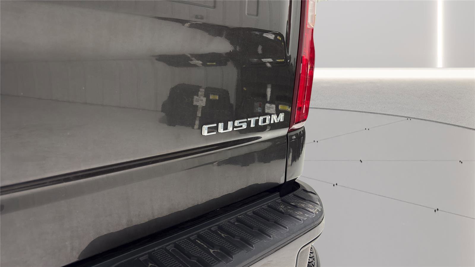 Used 2021 Chevrolet Silverado 1500 Custom w/ Safety Confidence Package AWD/4WD image 33