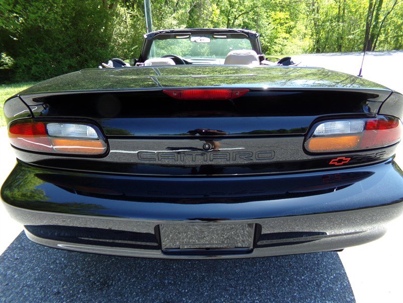 Used 2002 Chevrolet Camaro Z28 image 4