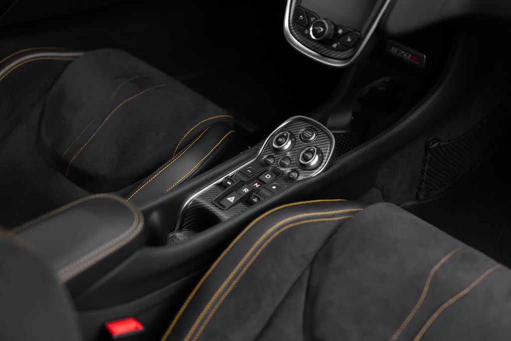 Used 2019 McLaren 570S Spider RWD image 19