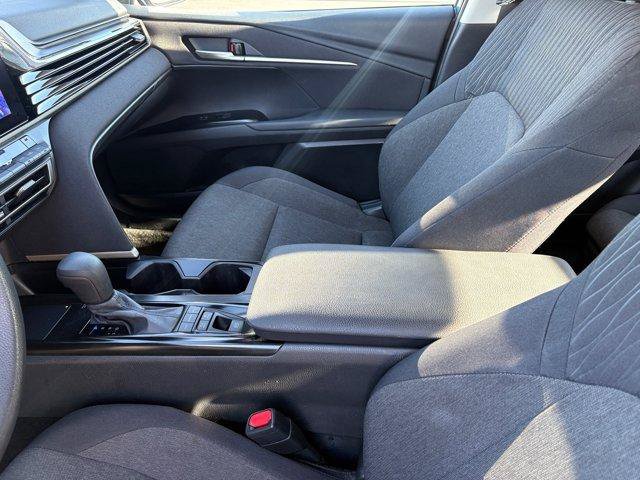 Used 2025 Toyota Camry LE FWD image 15