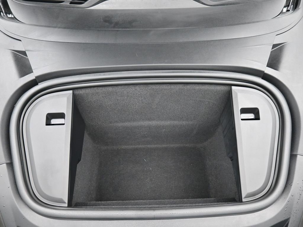 Used 2022 Porsche Taycan Turbo w/ Premium Package image 26