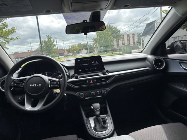 Certified 2024 Kia Forte LXS FWD image 3