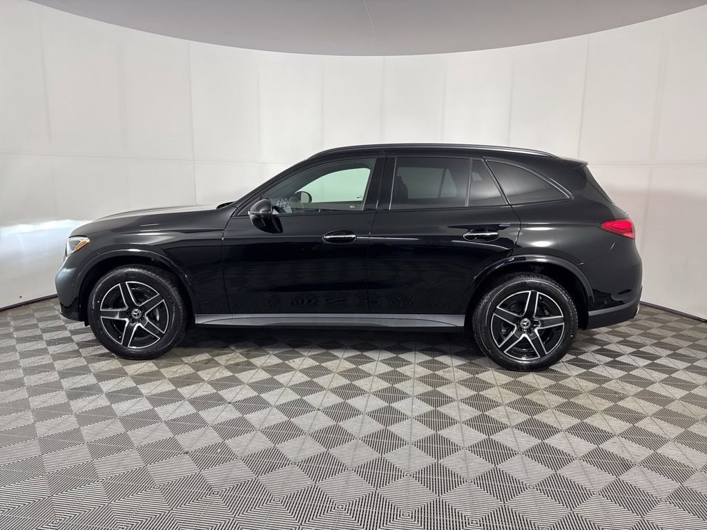 New 2026 Mercedes-Benz GLC 300 4MATIC image 2