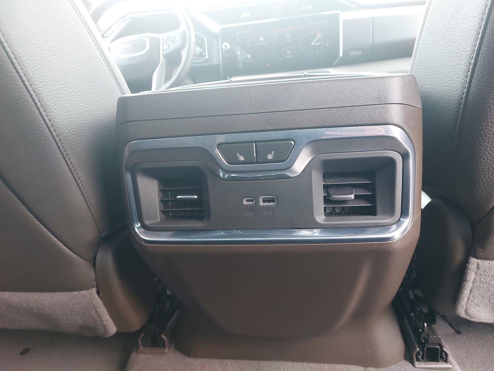 Used 2025 GMC Sierra 1500 Denali w/ Technology Package AWD/4WD image 13