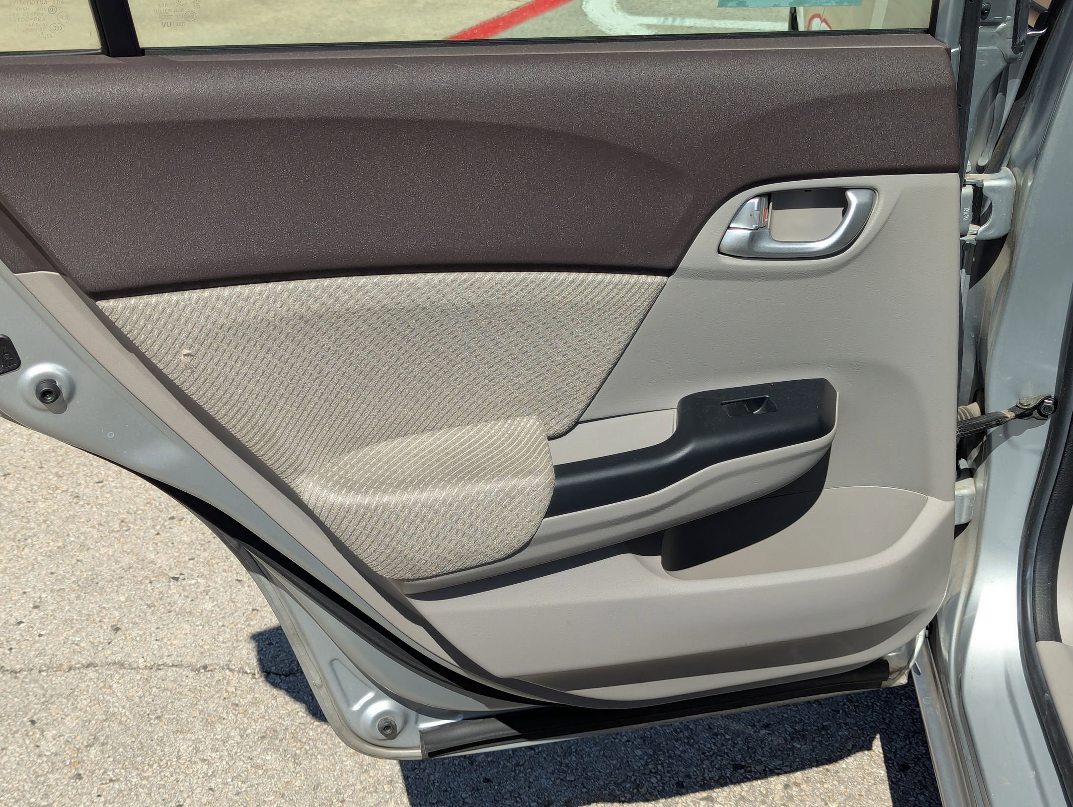 Used 2012 Honda Civic Hybrid Sedan image 11