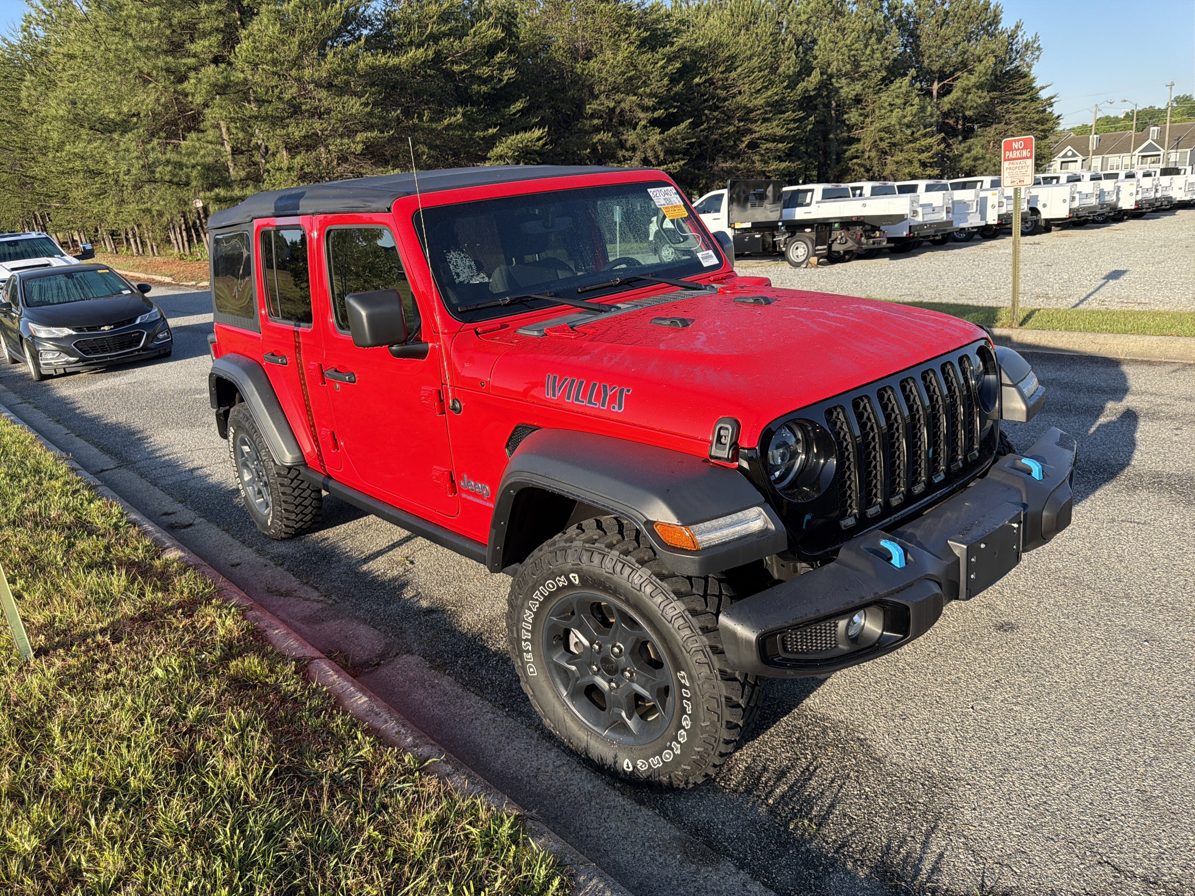 Used 2023 Jeep Wrangler Unlimited w/ Cold Weather Group AWD/4WD image 2