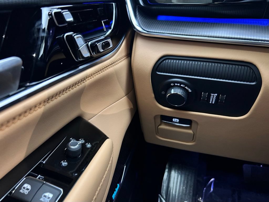 New 2026 Jeep Grand Wagoneer Summit AWD/4WD image 22