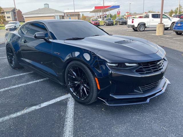 Used 2023 Chevrolet Camaro LT w/ Technology Package RWD image 3