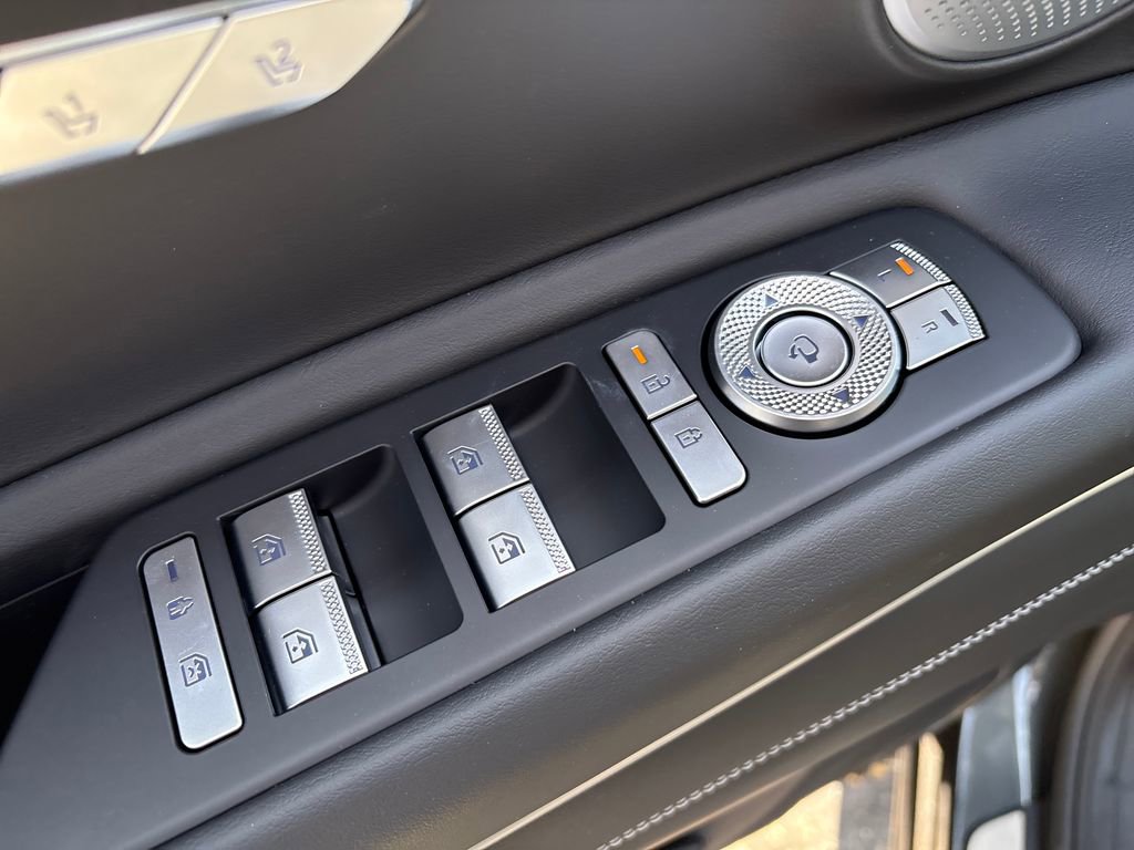 New 2026 Genesis GV80 2.5T Prestige image 13