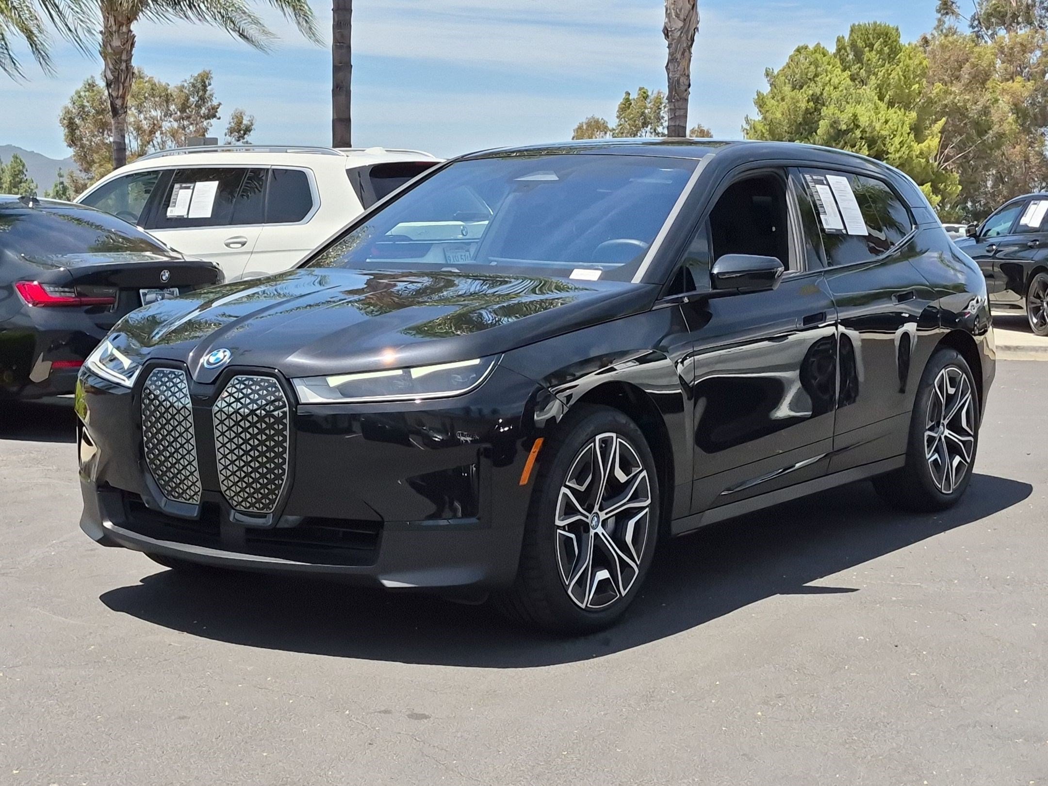 Certified 2024 BMW iX xDrive50 AWD/4WD image 5