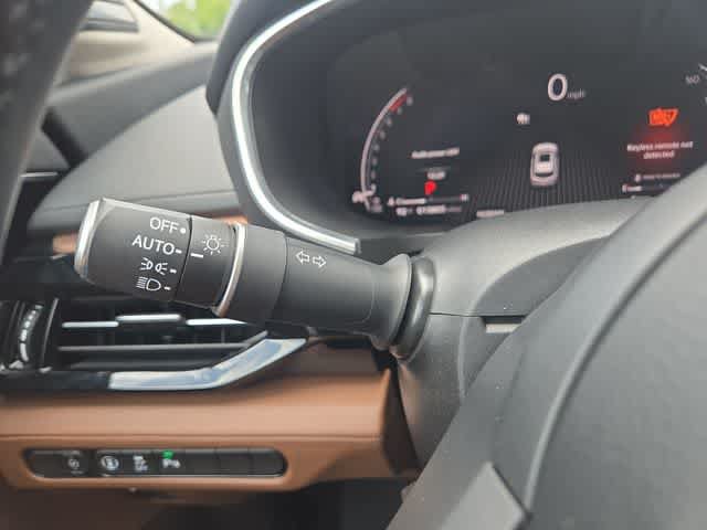 Certified 2025 Acura MDX FWD w/ Technology Package image 28