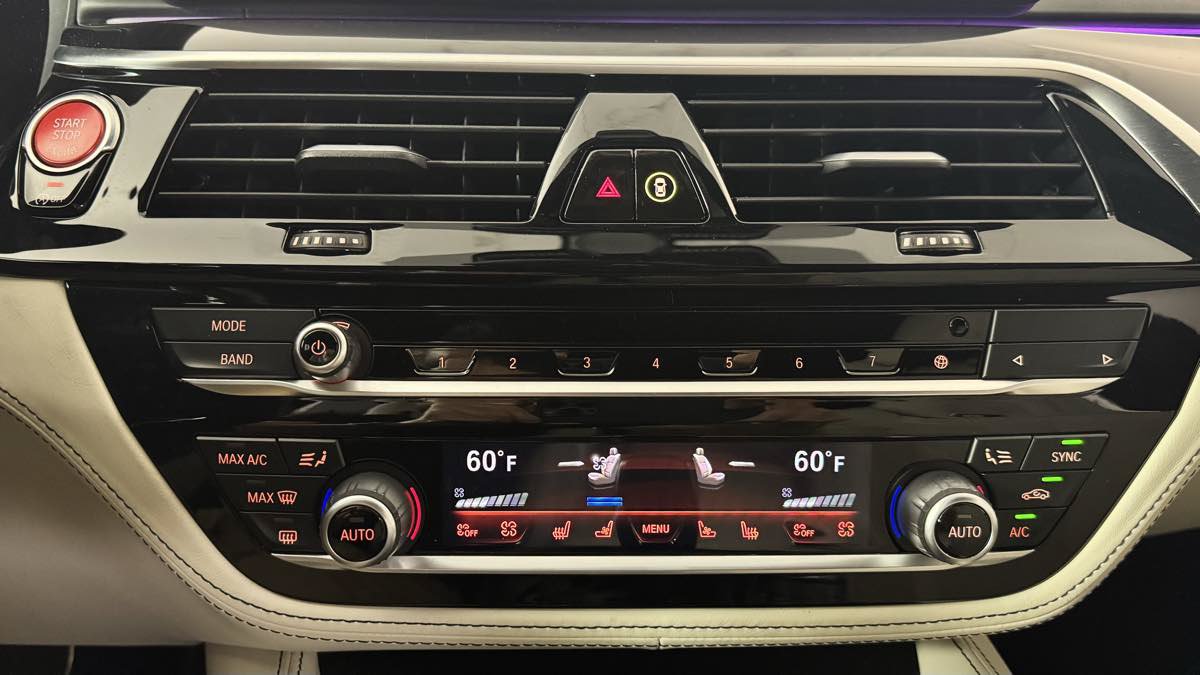 Used 2023 BMW M5 w/ Competition Package AWD/4WD image 27