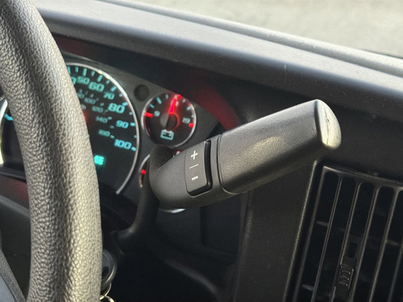 Used 2024 Chevrolet Express 3500 LS image 21