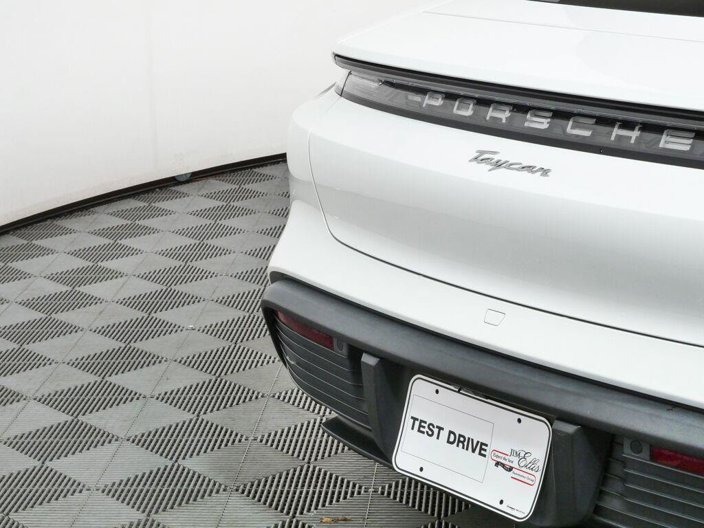 Certified 2022 Porsche Taycan RWD image 36