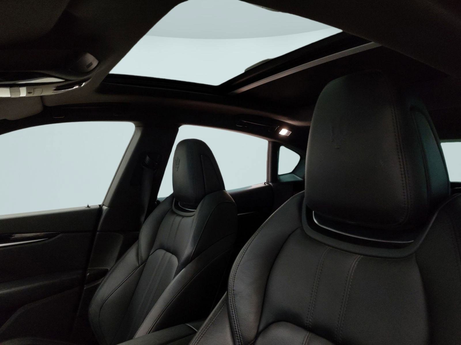 Used 2020 Maserati Levante GranSport image 14