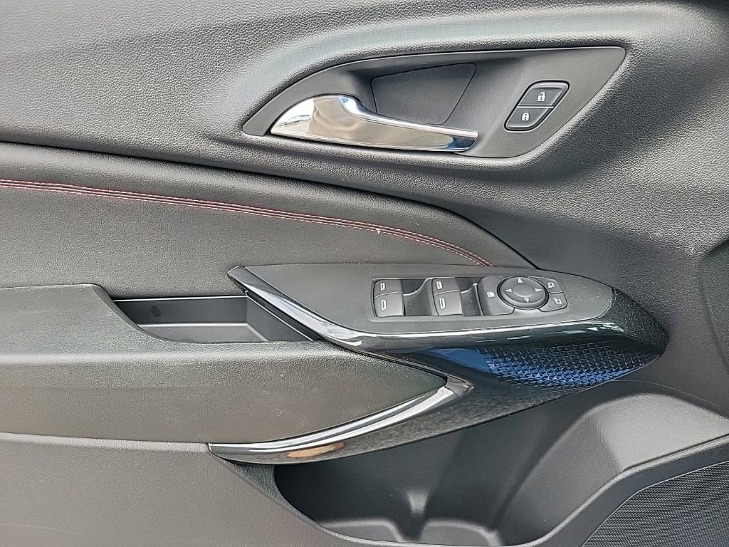 Used 2024 Chevrolet Trax RS image 12