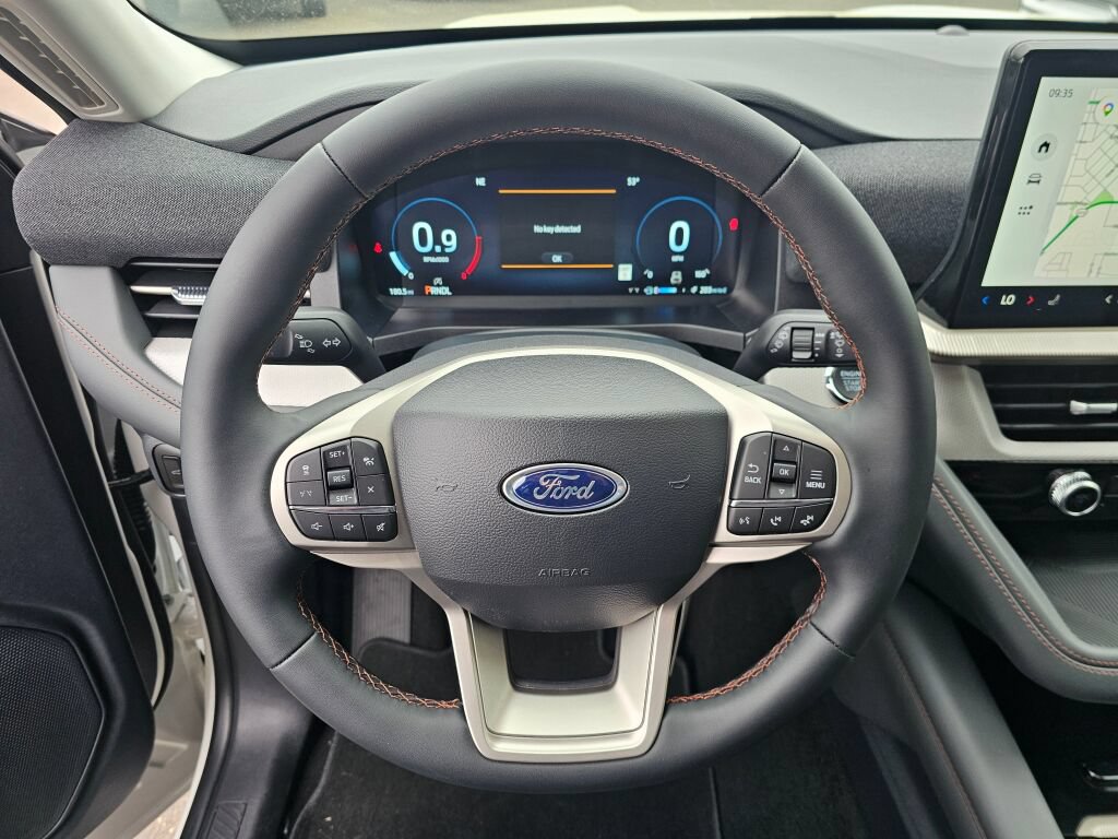 New 2025 Ford Explorer Active AWD/4WD image 14