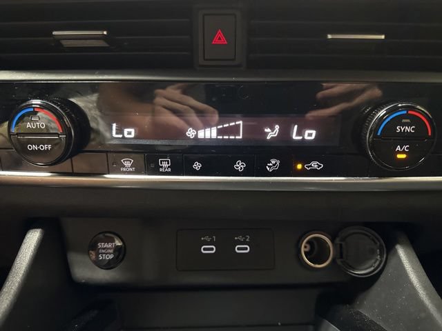 Used 2025 Nissan Rogue SV FWD image 10