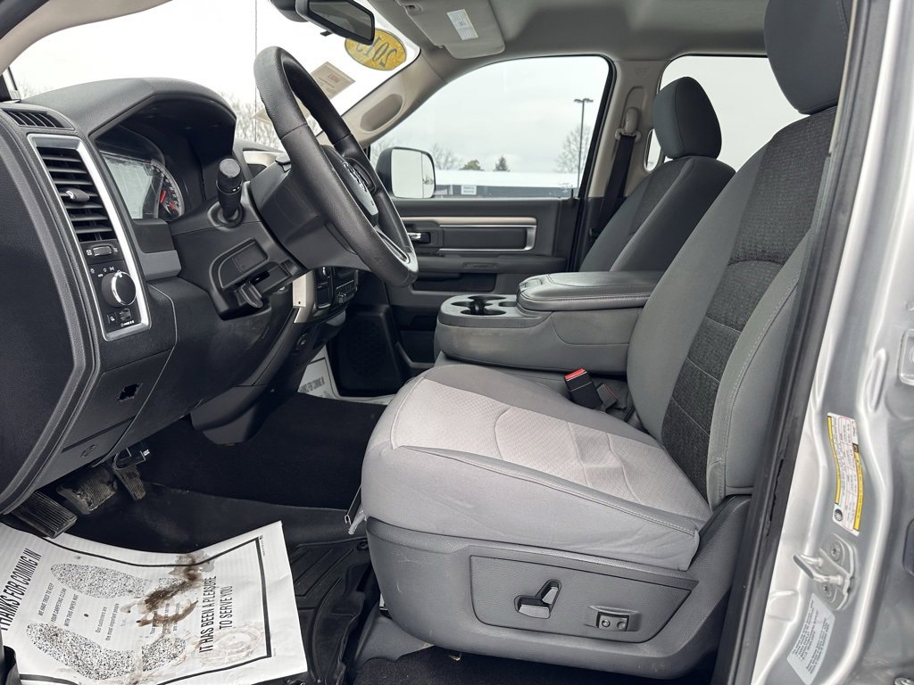 Used 2015 RAM 3500 SLT w/ Cold Weather Group image 12