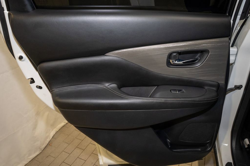Used 2018 Nissan Murano SL image 10