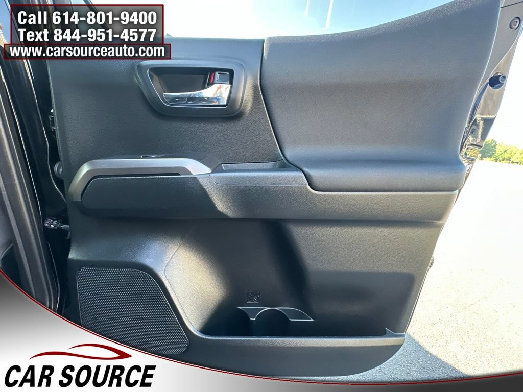 Used 2017 Toyota Tacoma TRD Sport w/ Tow Package (A/T) AWD/4WD image 30