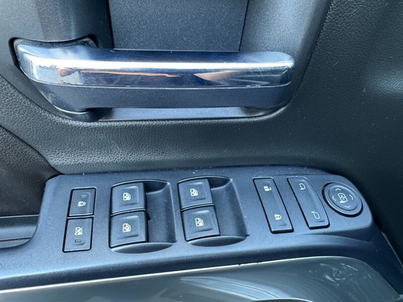 Used 2017 Chevrolet Silverado 1500 LT AWD/4WD image 21