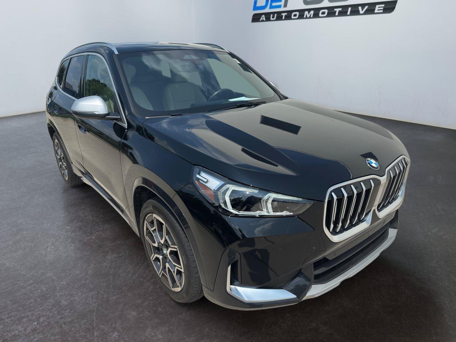 Used 2023 BMW X1 xDrive28i w/ Convenience Package AWD/4WD image 11