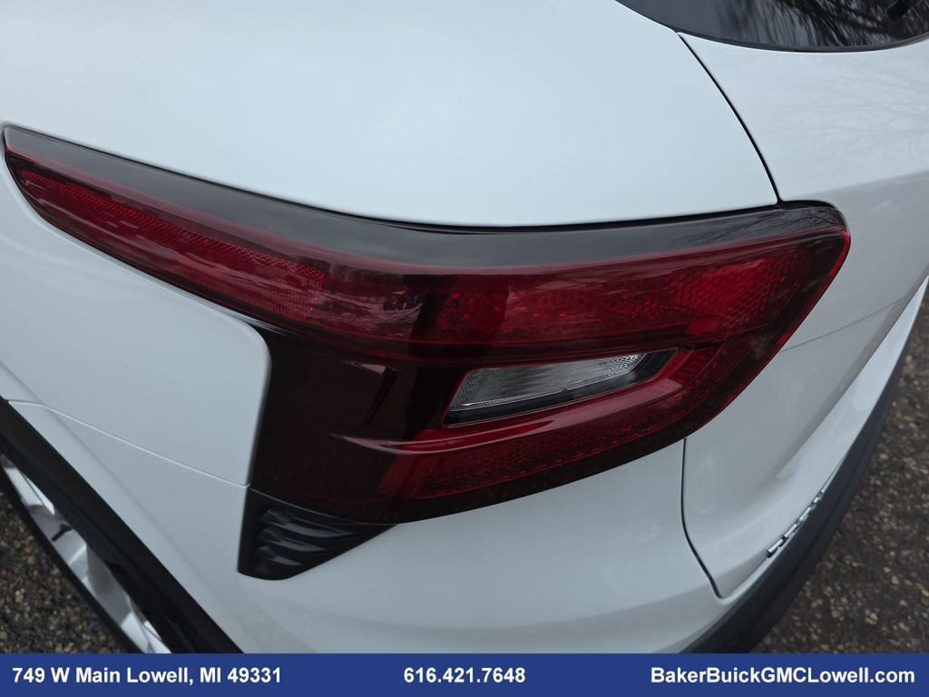 Used 2024 Chevrolet Trax LS w/ LS Convenience Package image 33