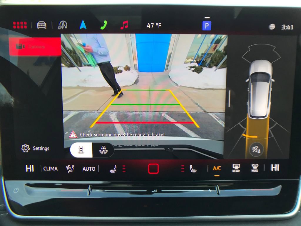 Used 2025 Volkswagen Tiguan SE R-Line image 24