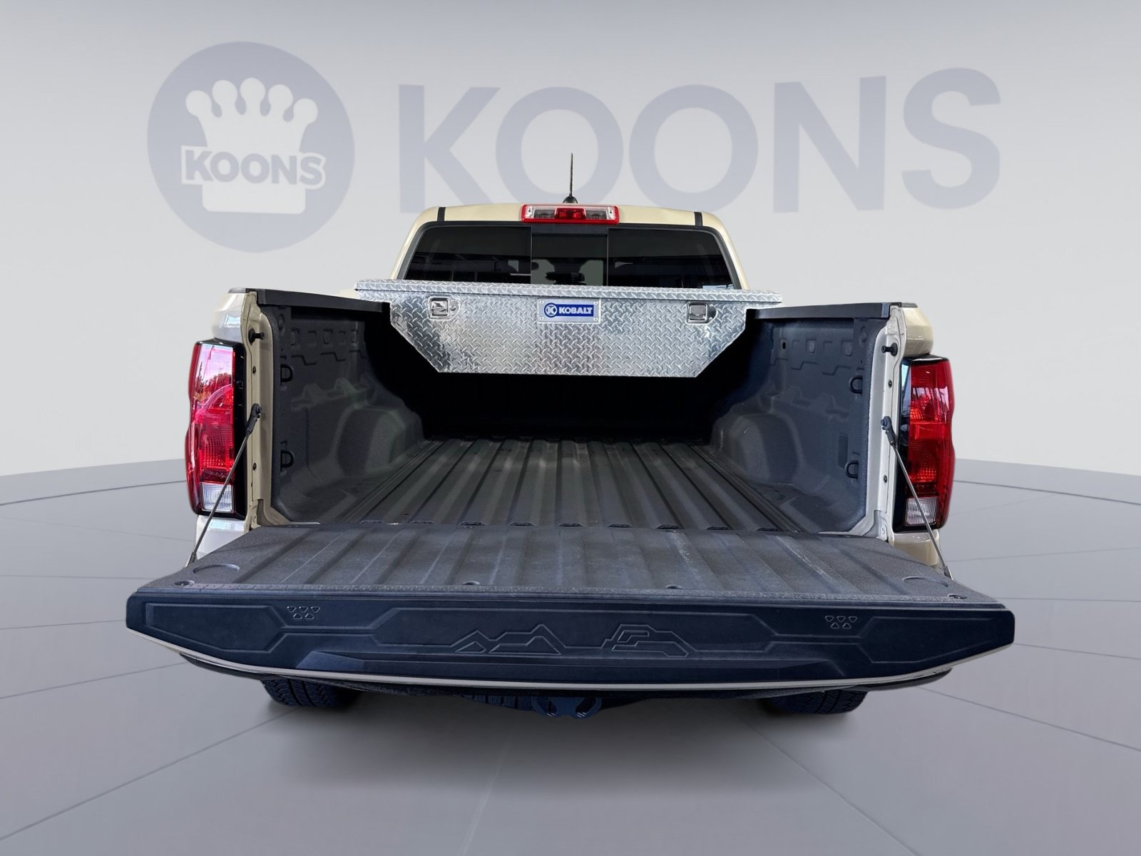 Used 2023 Chevrolet Colorado Trail Boss w/ LPO, Dark Essentials Package AWD/4WD image 25