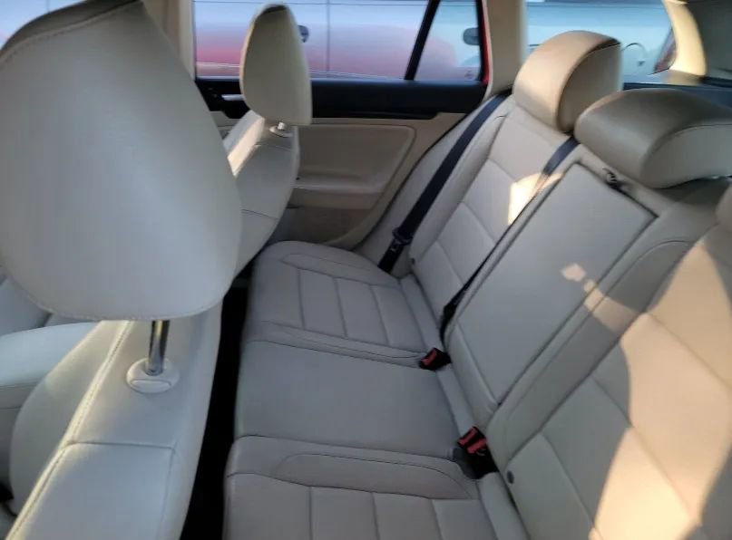 Used 2013 Volkswagen Jetta TDI image 13