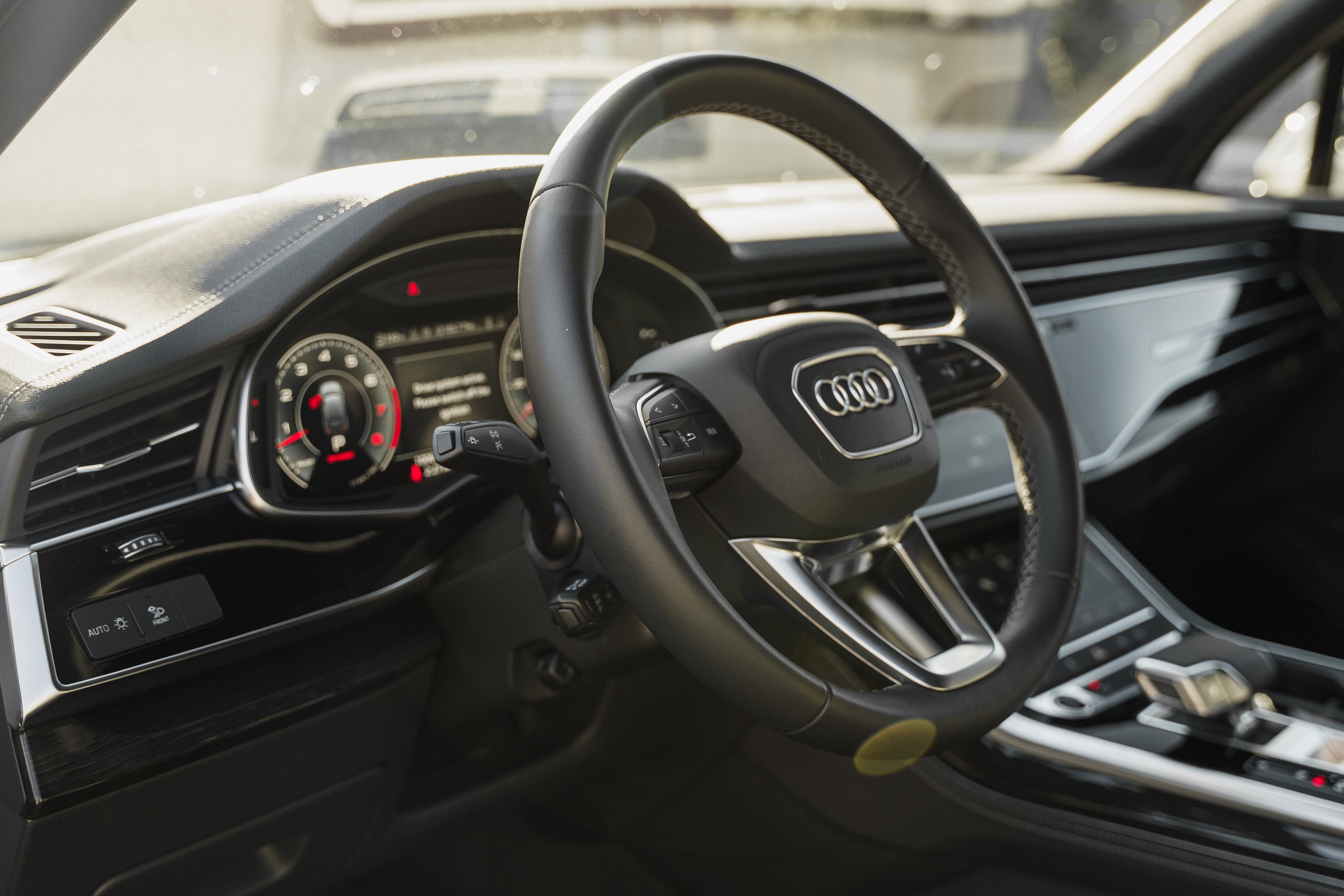Certified 2025 Audi Q7 3.0T Premium Plus image 9