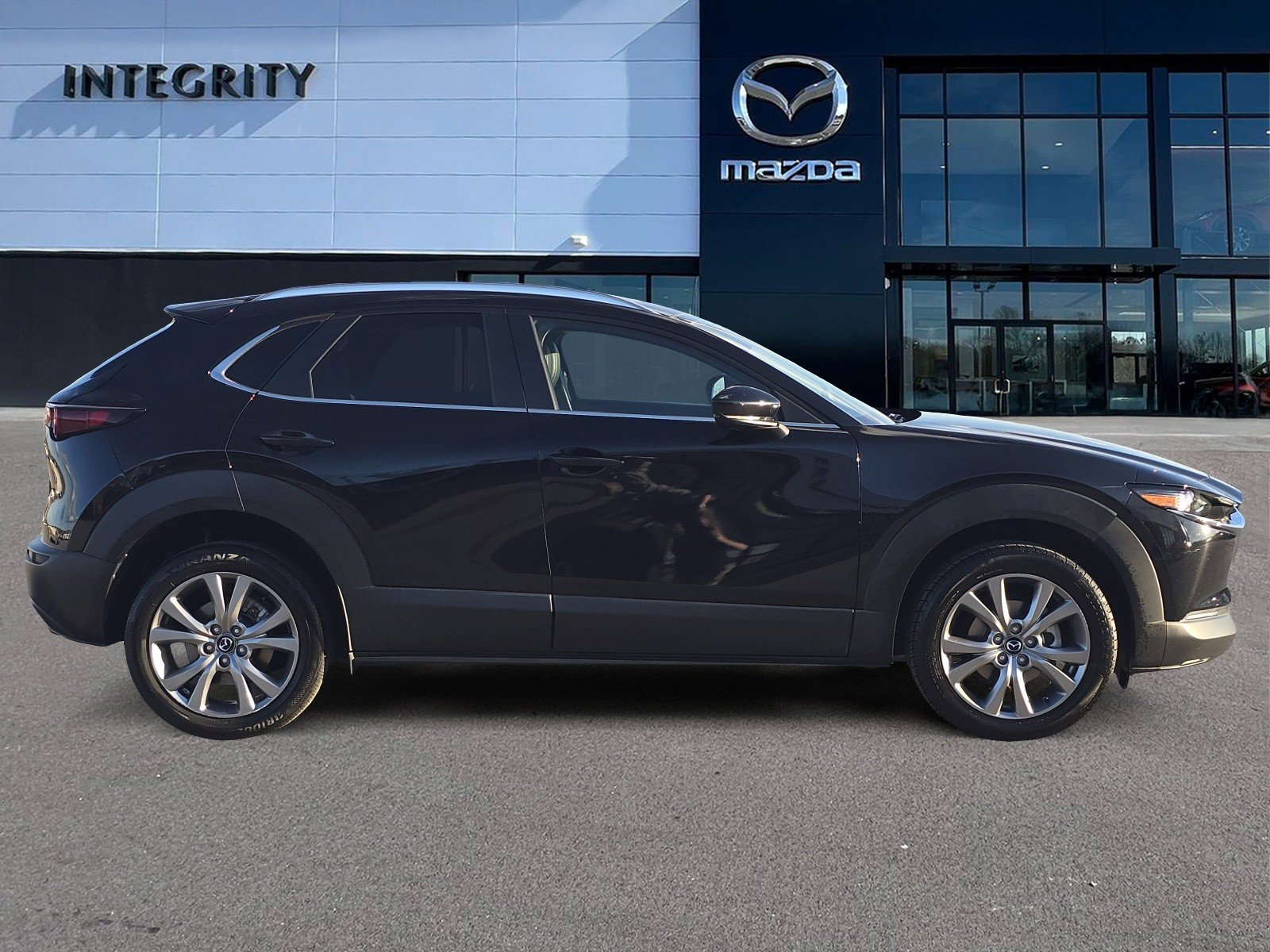 Used 2023 MAZDA CX-30 AWD 2.5 S w/ Preferred Package image 3