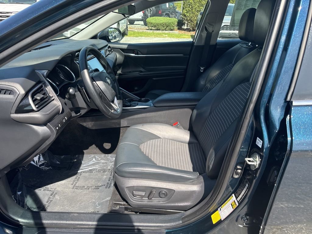 Used 2020 Toyota Camry SE image 9