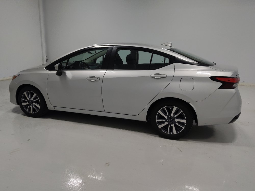 Used 2023 Nissan Versa SV FWD image 3