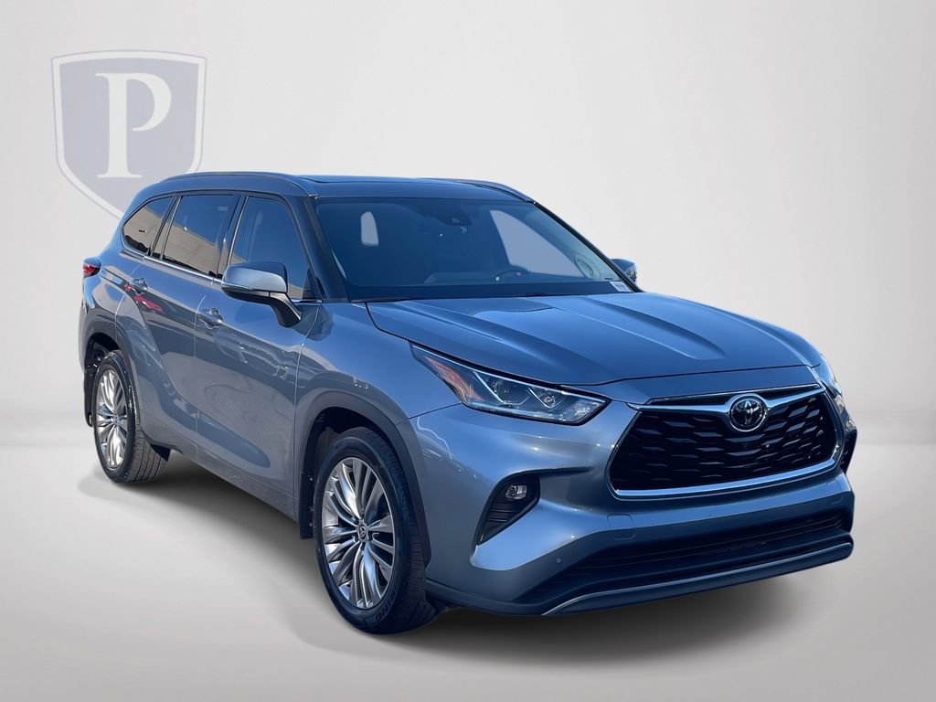 Used 2022 Toyota Highlander Platinum image 1