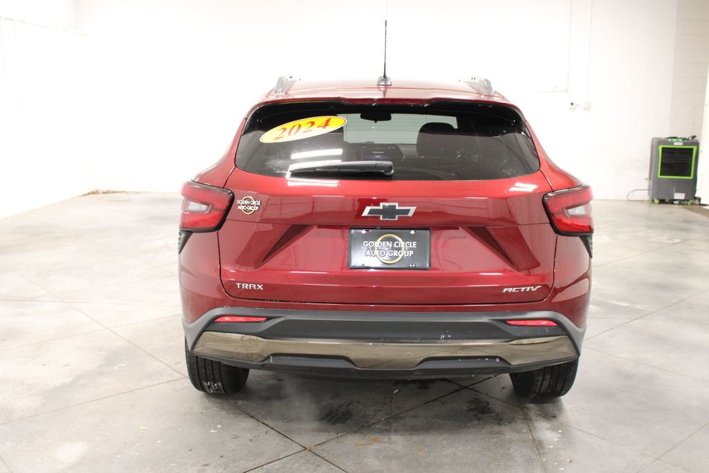 Used 2024 Chevrolet Trax ACTIV w/ Driver Confidence Package image 8