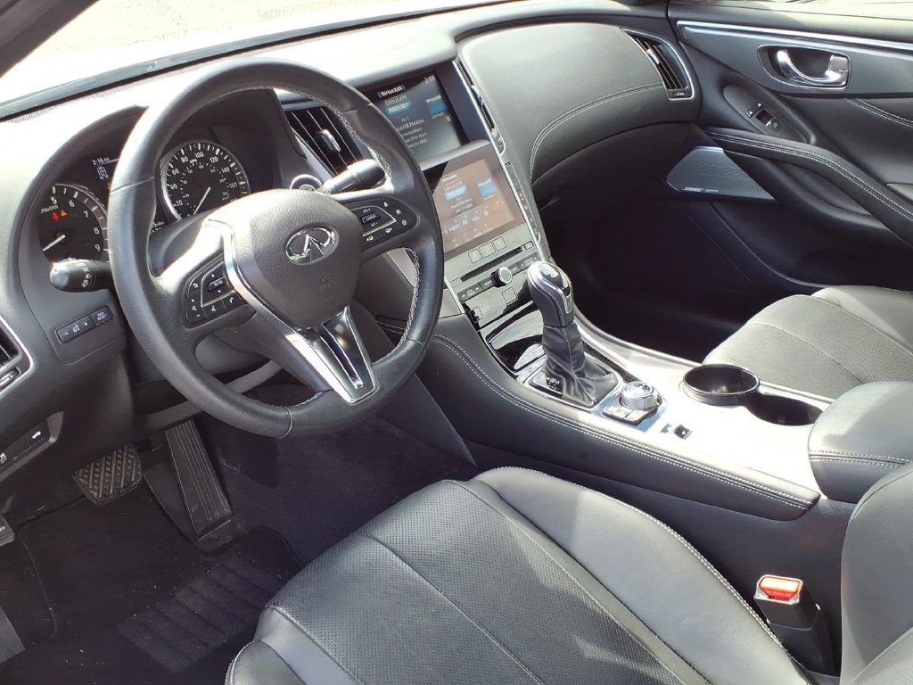 Used 2022 INFINITI Q60 3.0t Luxe w/ Cargo Package AWD/4WD image 17