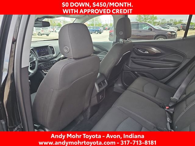 Used 2024 GMC Terrain SLE image 25