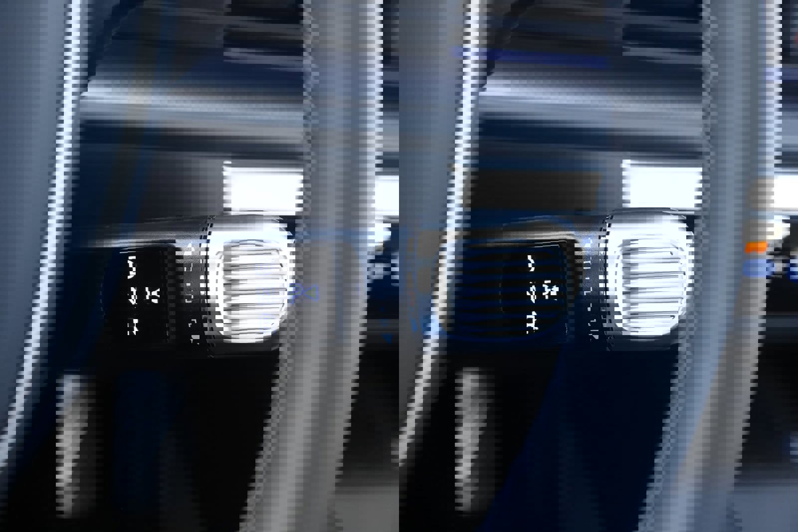 New 2025 Hyundai Ioniq 6 Limited image 32