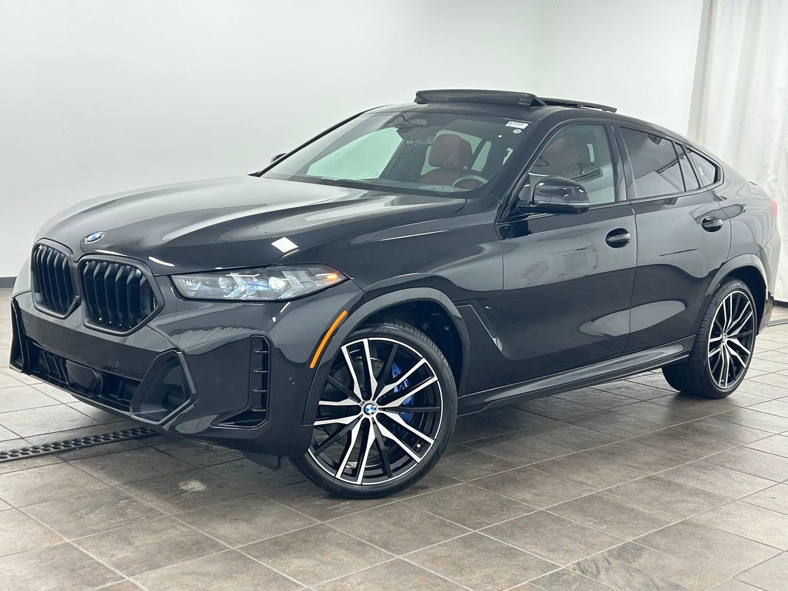 Used 2025 BMW X6 xDrive40i w/ Climate Comfort Package video 1