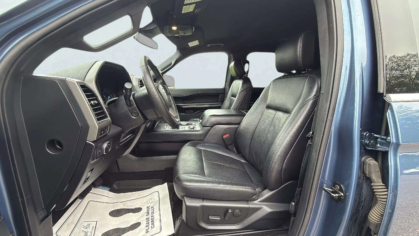 Used 2020 Ford Expedition XLT w/ Equipment Group 202A image 13