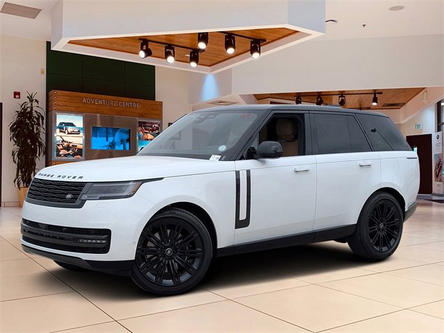 New 2025 Land Rover Range Rover SE
