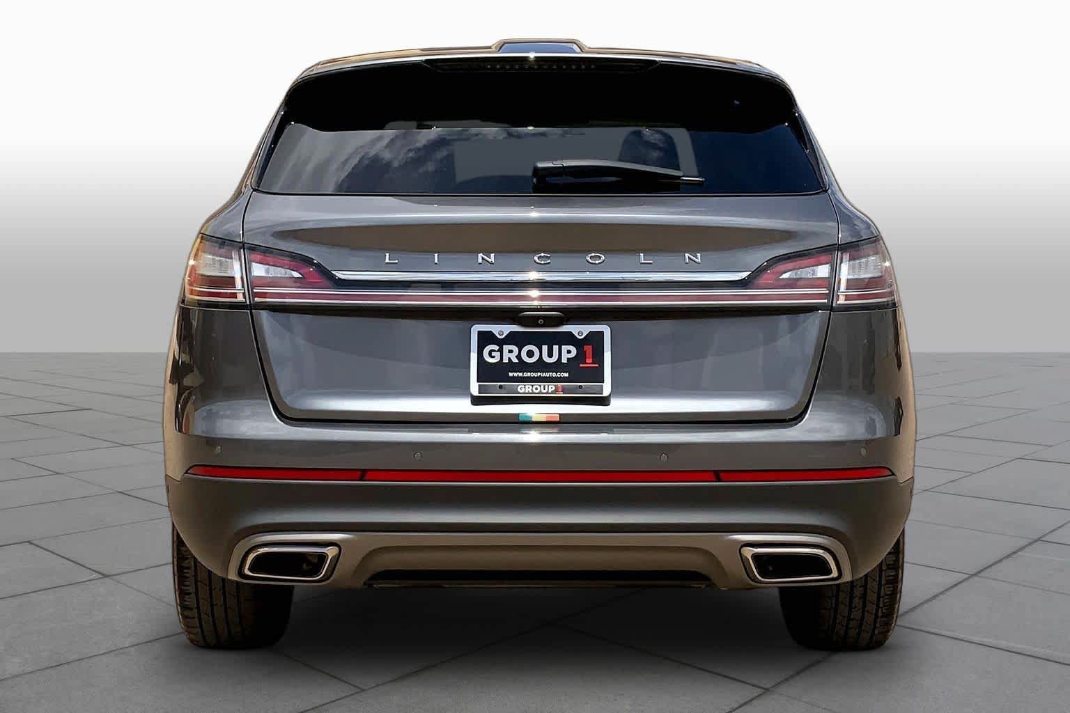 Used 2022 Lincoln Nautilus Reserve AWD/4WD image 5
